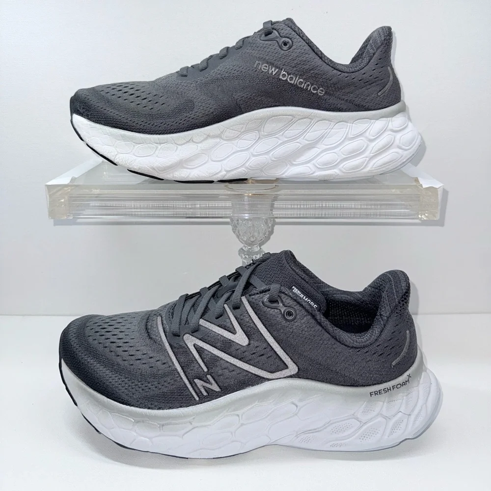 NEW BALANCE FRESH FOAM X MORE V4 UNISEX W-10. M-8.5 - Picture 2 of 9